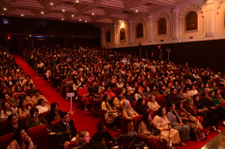 prabha-khaitan-foundation-tharoors-audience-768x509