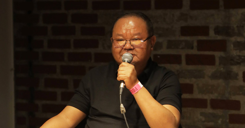 Aakhar-Aizawl-with-C.-Lalawmpuia-Vanchiau-Author