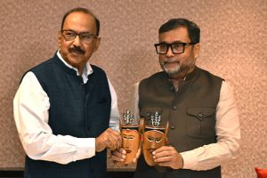Kalam-Guwahati-with-Anant-Vijay-Felicitation