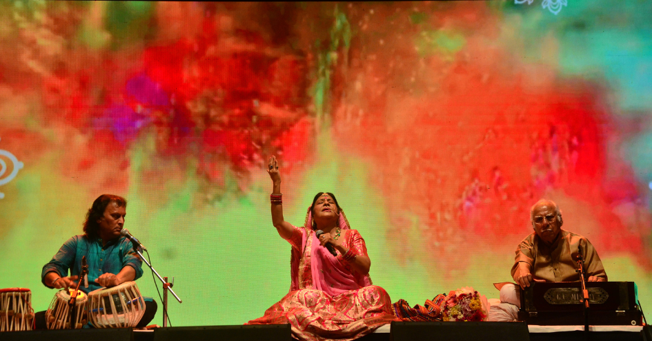 Phagun-ke-Rang.png-2