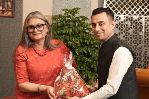 The-Write-Circle-Jodhpur-with-Priyanka-Sharma-Kaintura-Felicitation